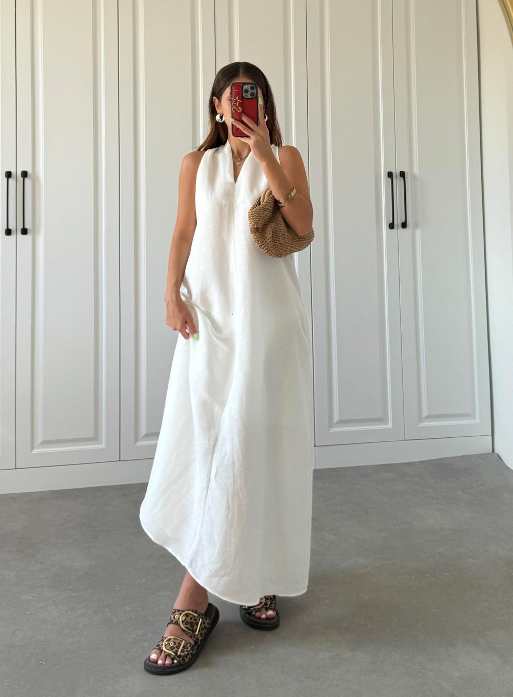 V Yaka Keten Uzun Oversize Cepli Beyaz Elbise
